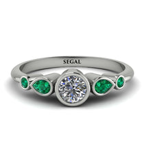 bezel_symmetrical_diamond_Ring_2.jpg